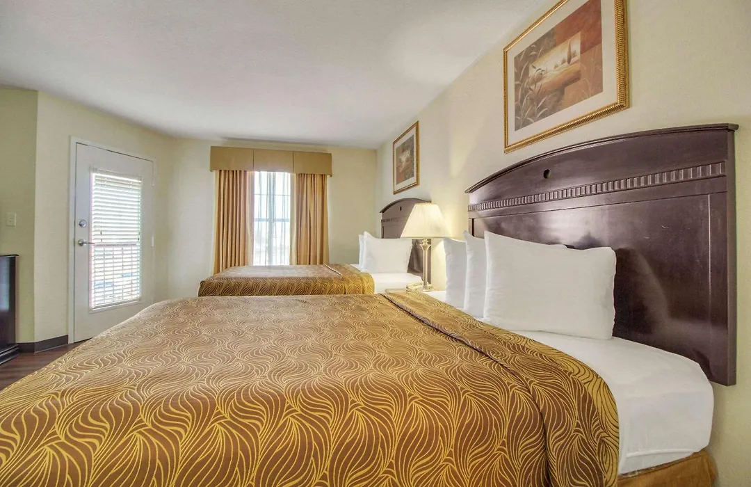 Mainstay Suites Texas Medical Center-Reliant Park-1