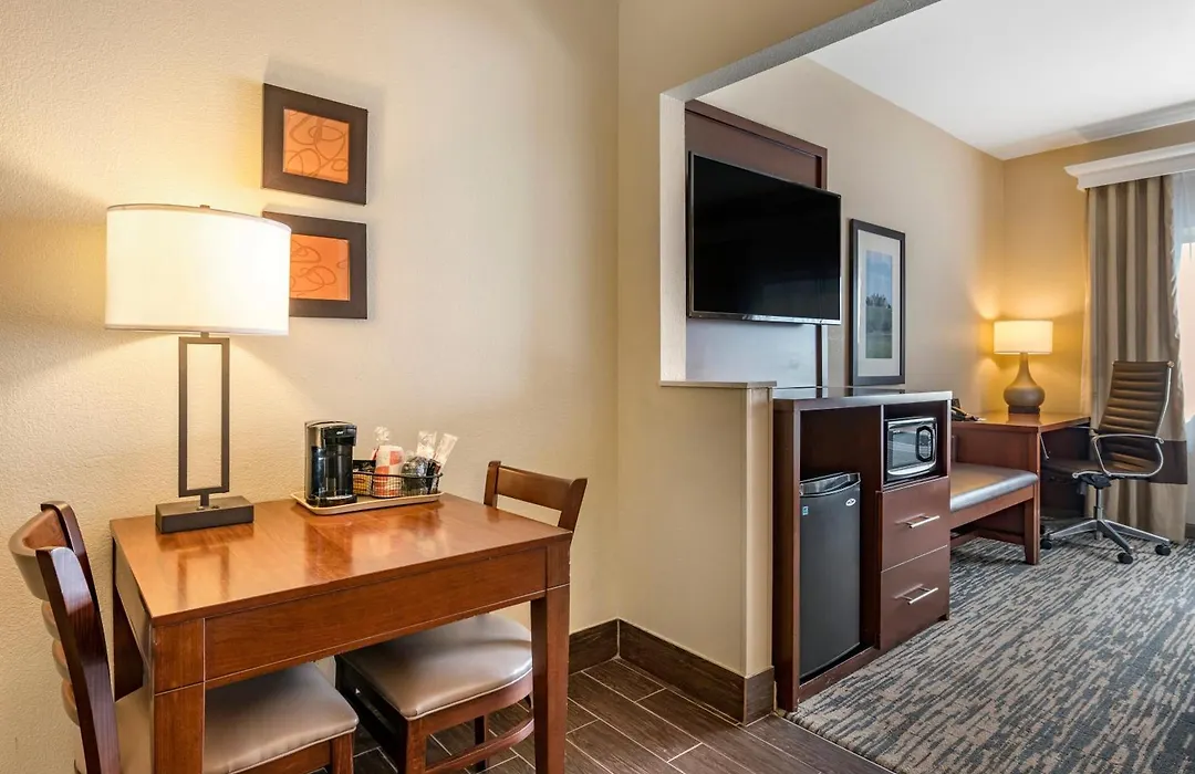 Comfort Suites Keeneland-1