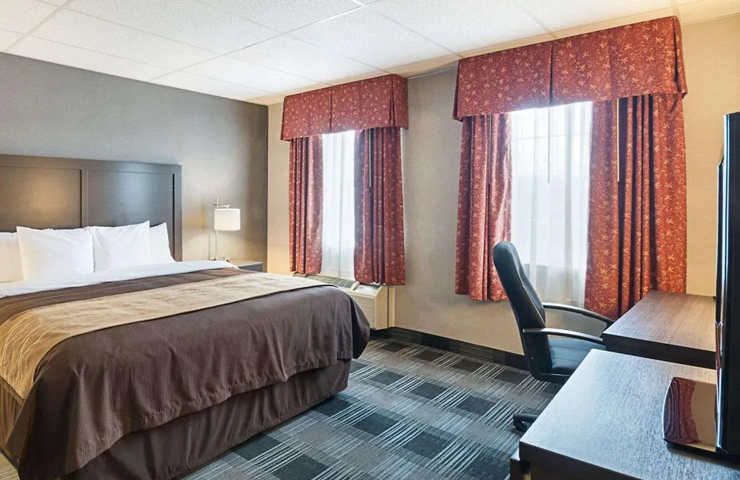 Comfort Inn Ballston-1