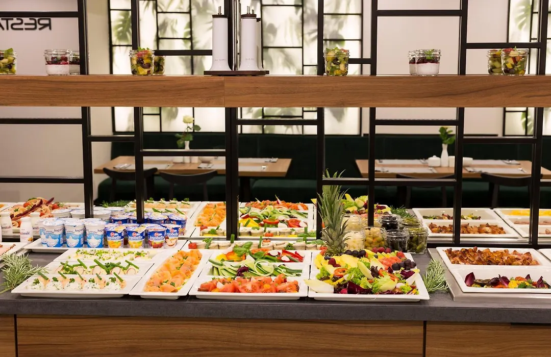 Ascot Premium Hotel-1