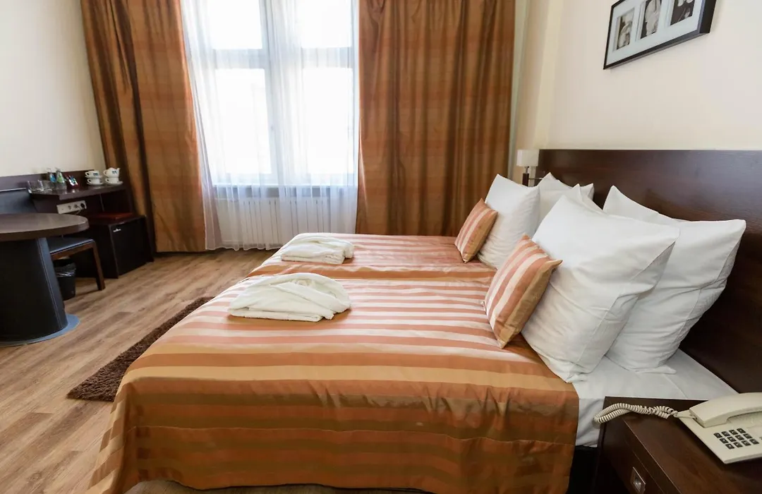 Spatz Aparthotel-1