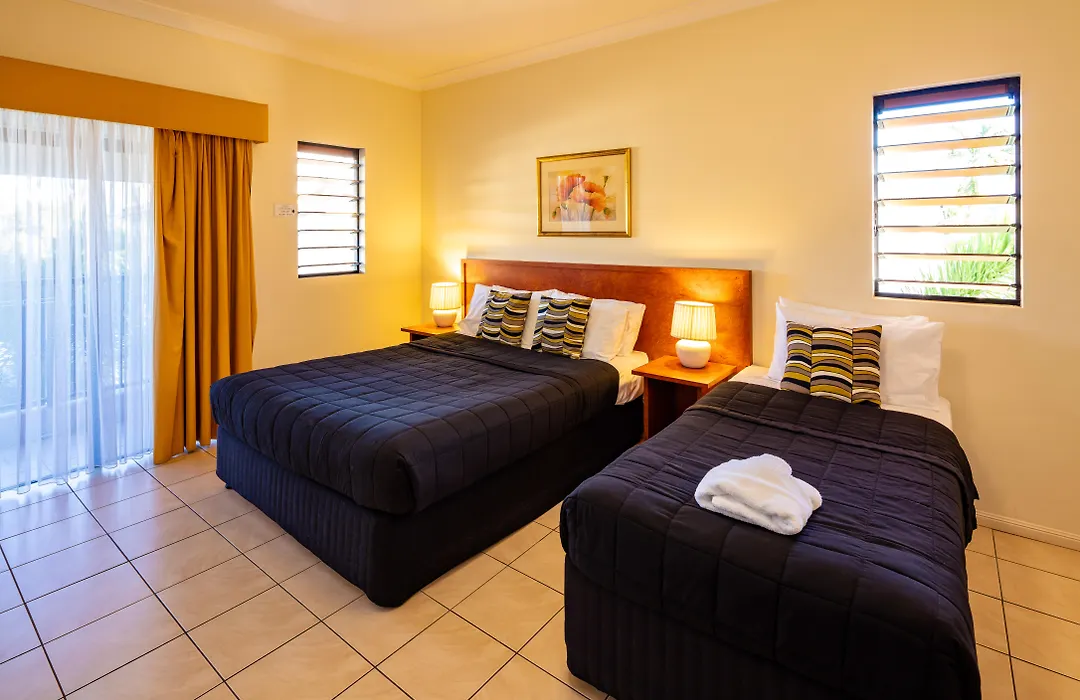 Cairns Queens Court-1
