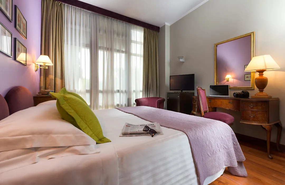 Hotel Fenix-1