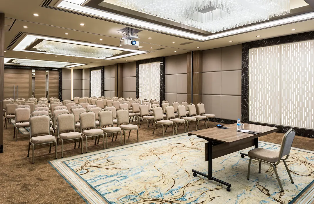 Arise Hotel Golden Horn-1