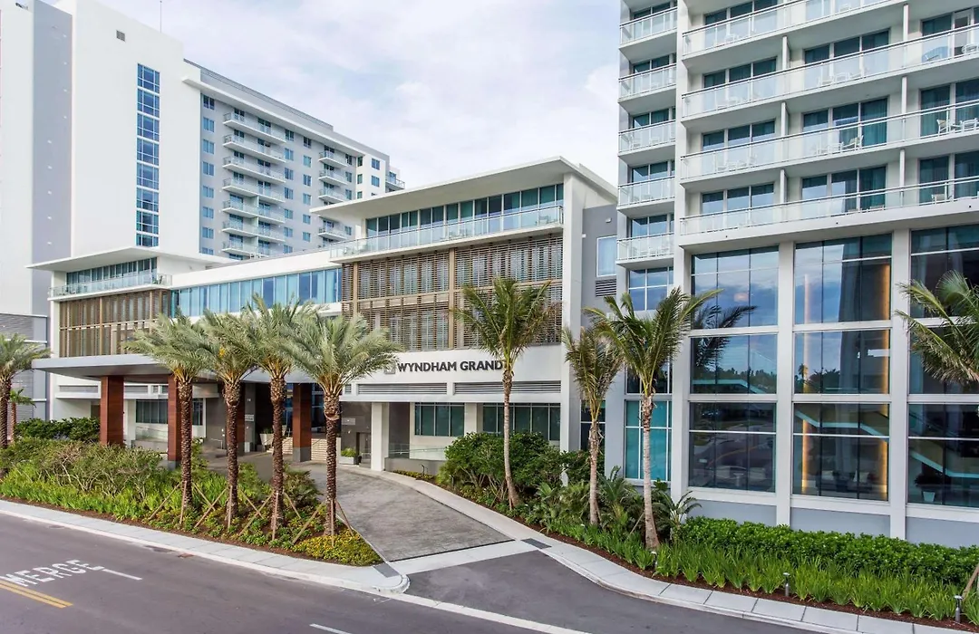 Wyndham Grand Clearwater Beach-1