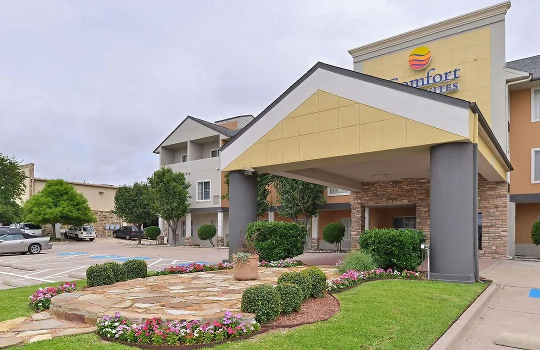 Comfort Inn & Suites Frisco - Plano-1