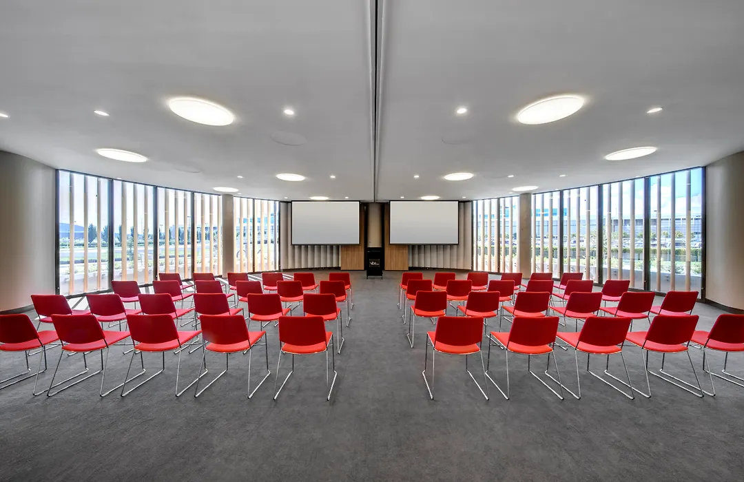 Vibe Hotel Canberra-1
