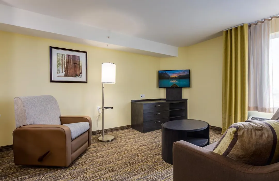 Park Inn By Radisson, Calgary Airport North, Ab-1