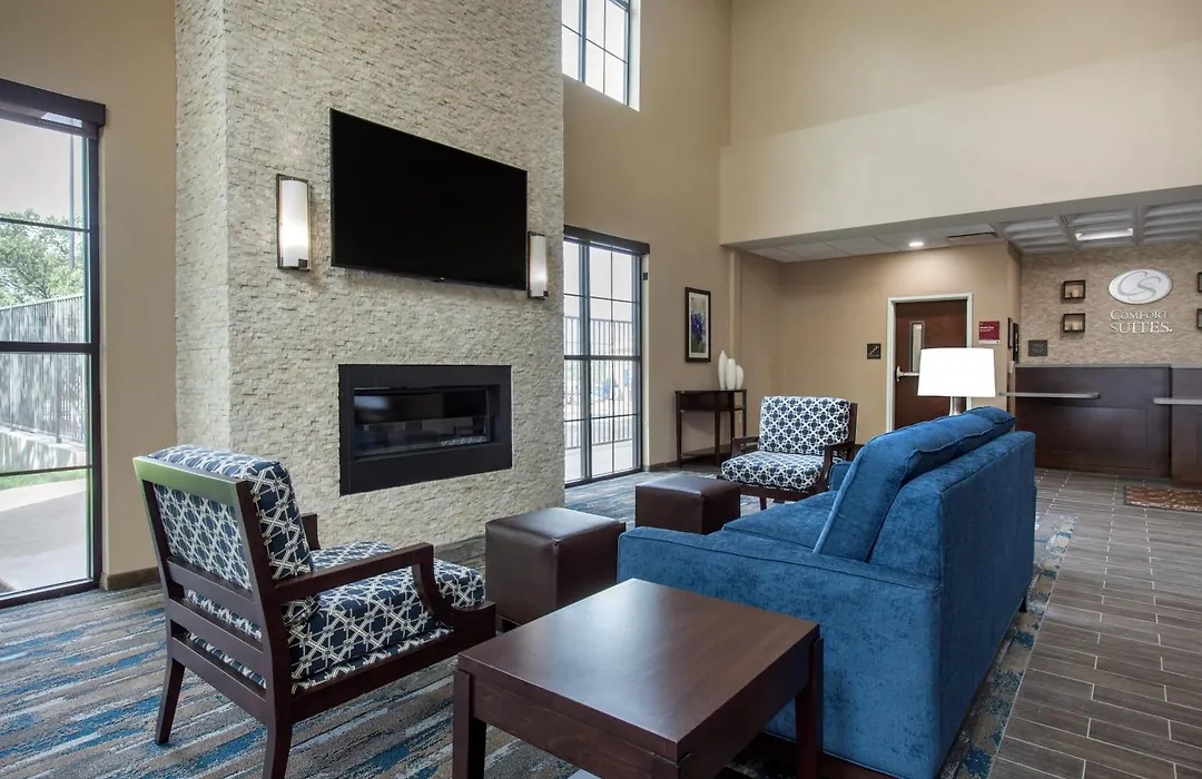 Comfort Suites - South Austin-1