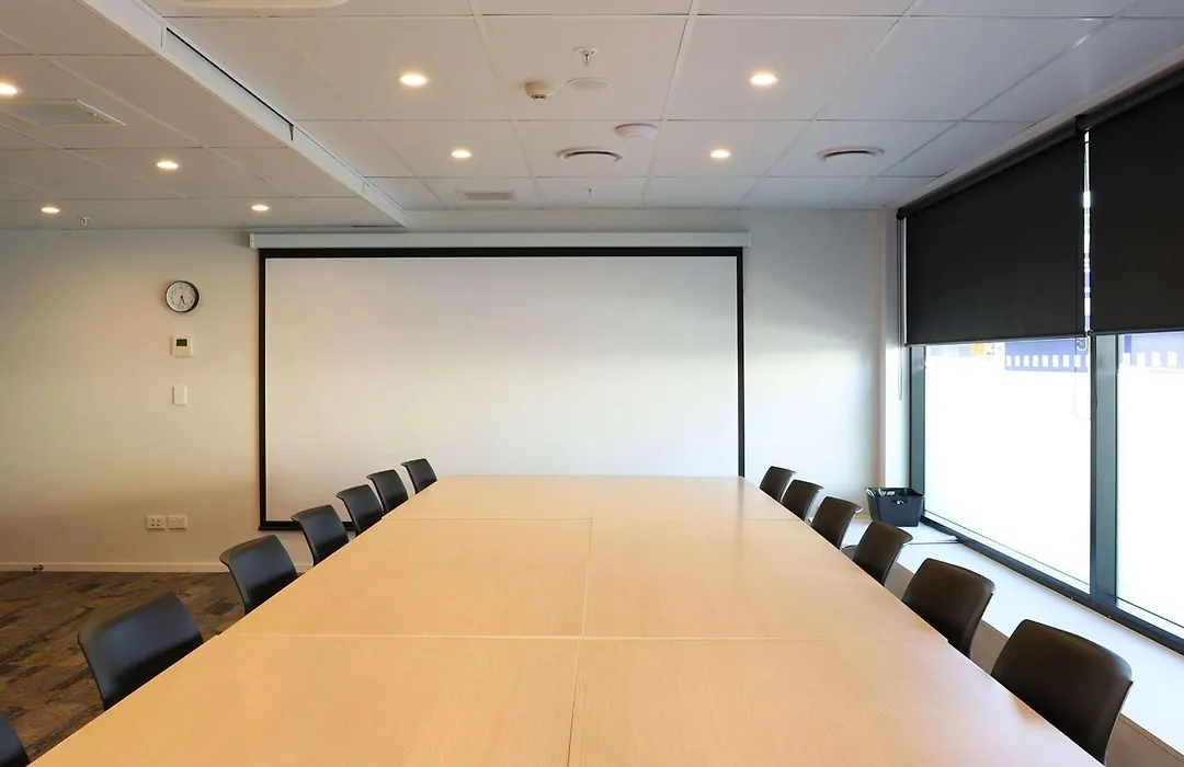 Ramada By Wyndham Wellington Taranaki Street-1