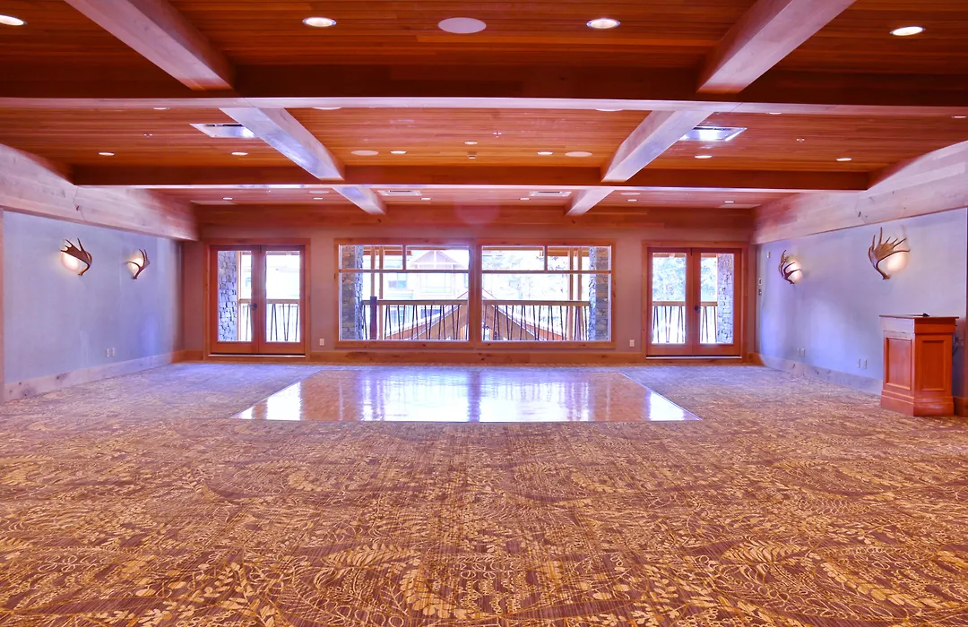 Moose Hotel And Suites-1