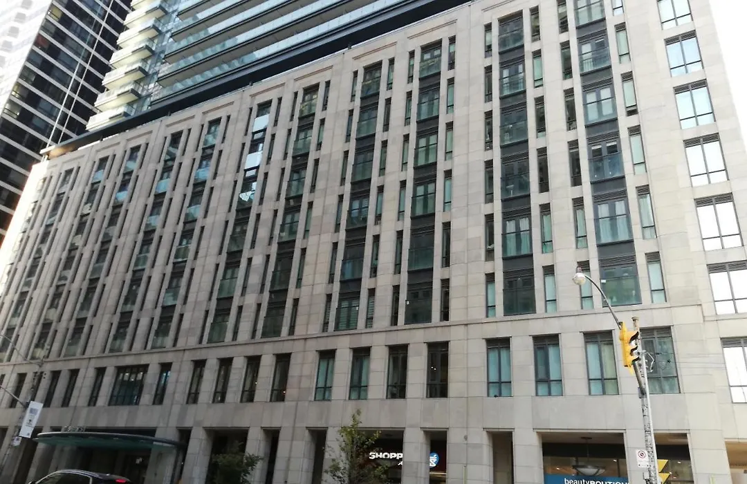 Stylish Downtown Toronto Residential Hotel-1