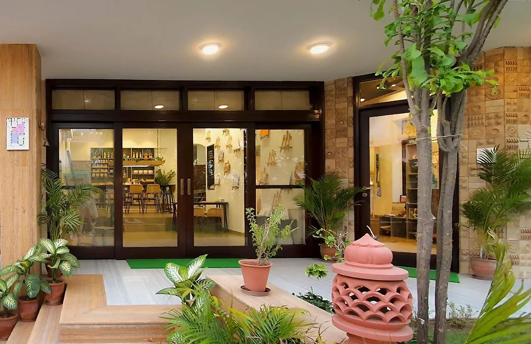 The Art Ghar-1