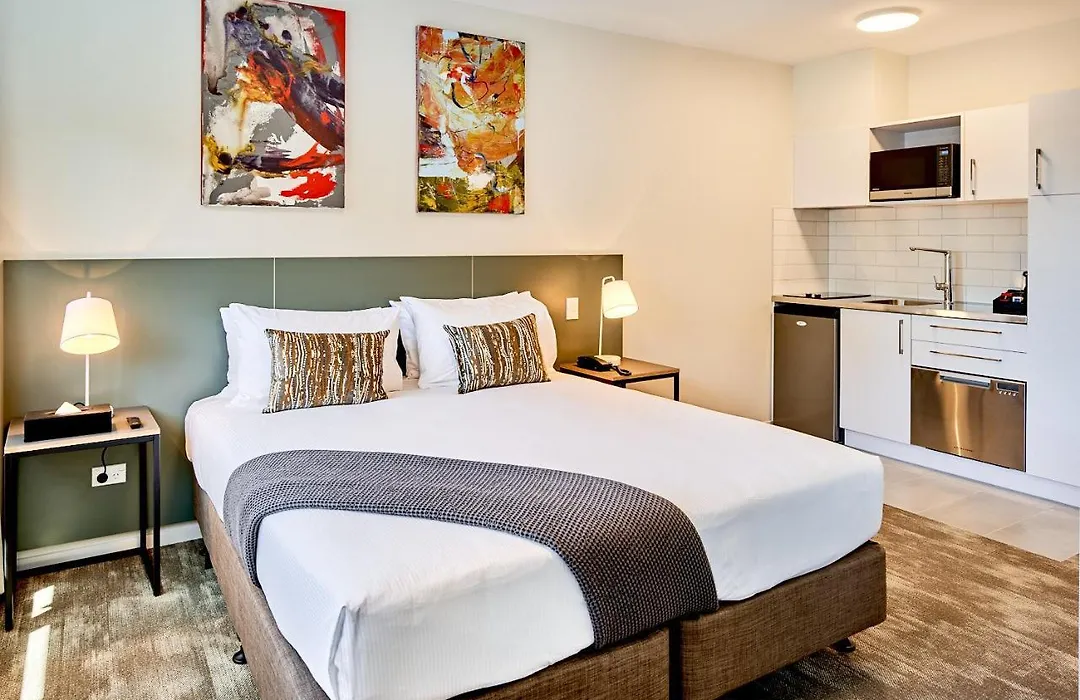 Sojourn Apartment Hotel - Ghuznee-1