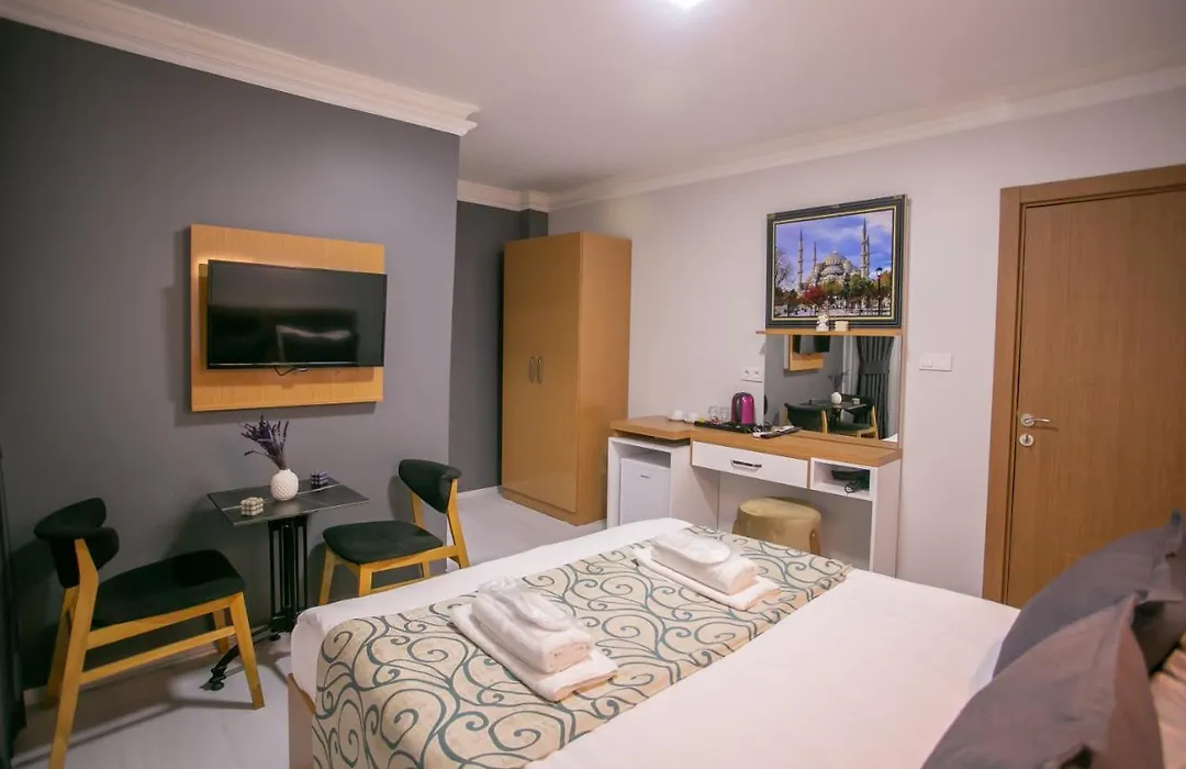 Blau Gruen Istanbul Otel-1