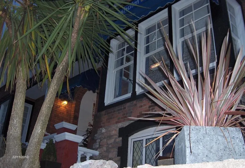 Kingsholm Guest House-1