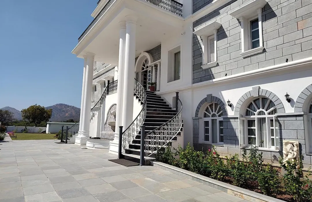 Boheda Manor - Luxury Retreat-1