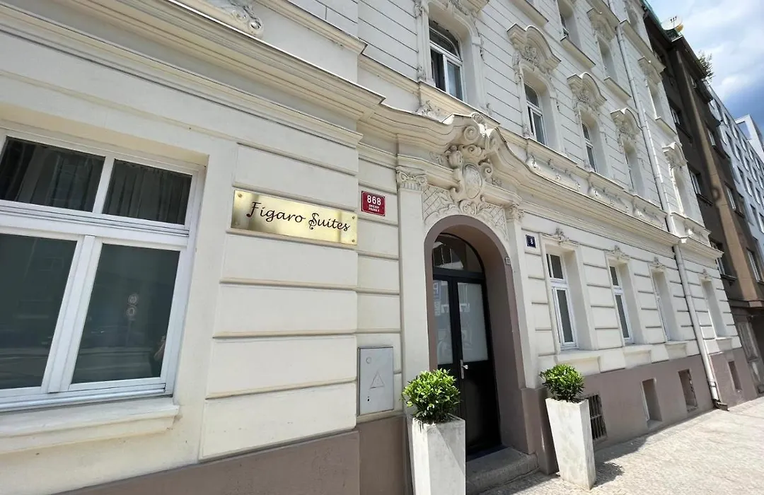 Figaro Suites-1
