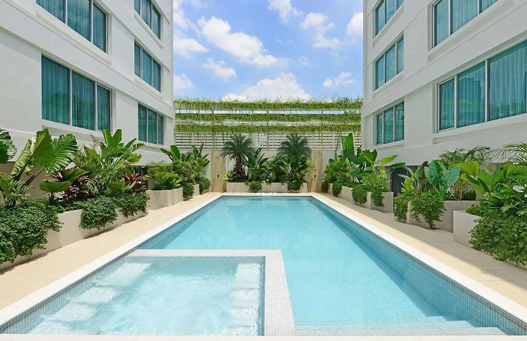 Centre Point Sukhumvit 10-1