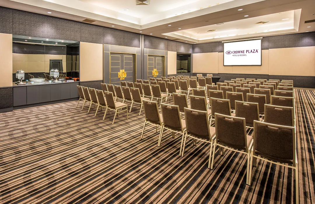 Crowne Plaza Surfers Paradise By Ihg-1