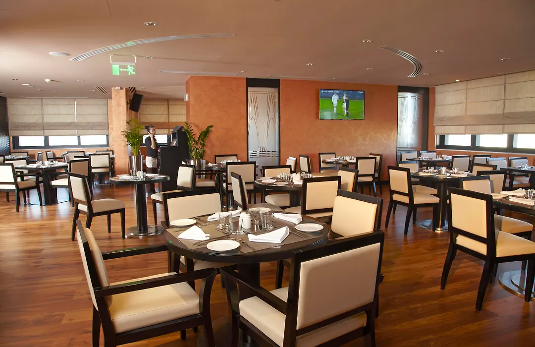 Cristal Hotel Abu Dhabi-1