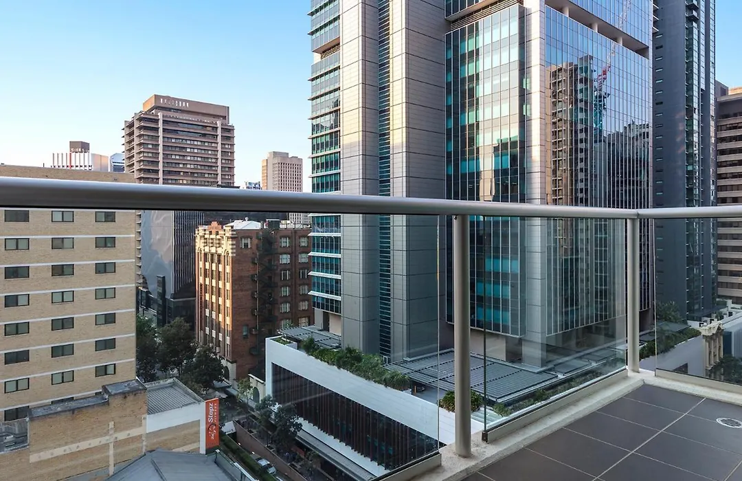 Oaks Brisbane Festival Suites-1