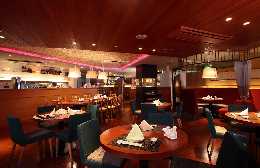 Hotel Plaza Osaka-1
