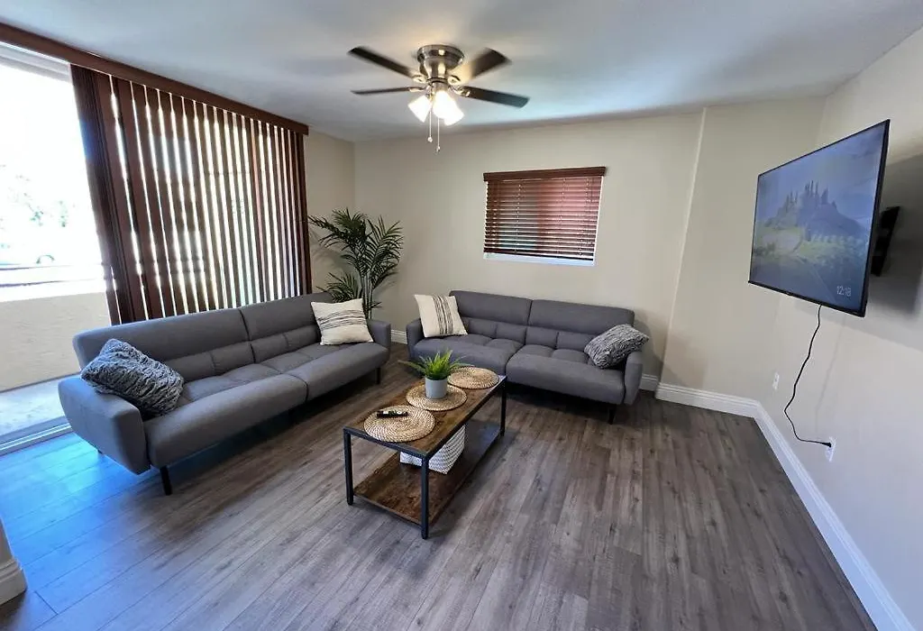 Venetian La Jolla 2 Bedroom Condo Luxury Furnished Near Beach And Utc Mall-1