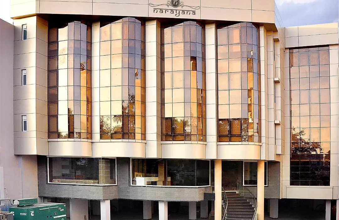 Shree Narayana Hotel-Bar-Rooftop Terrace-Disc!! 50 Mtr From Bus Stand Udaipur-1