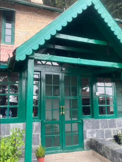 Iris Cottage-1