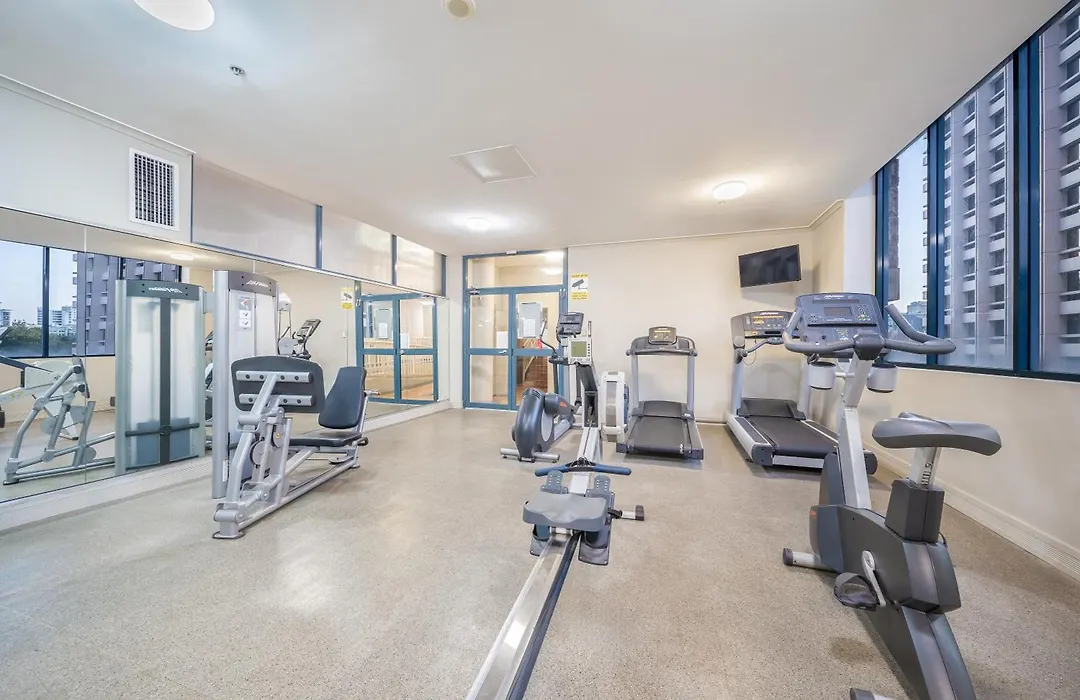 Oaks Sydney Castlereagh Suites-1