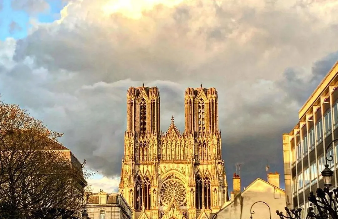 La Demeure Des Sacres - Cathedrale-1
