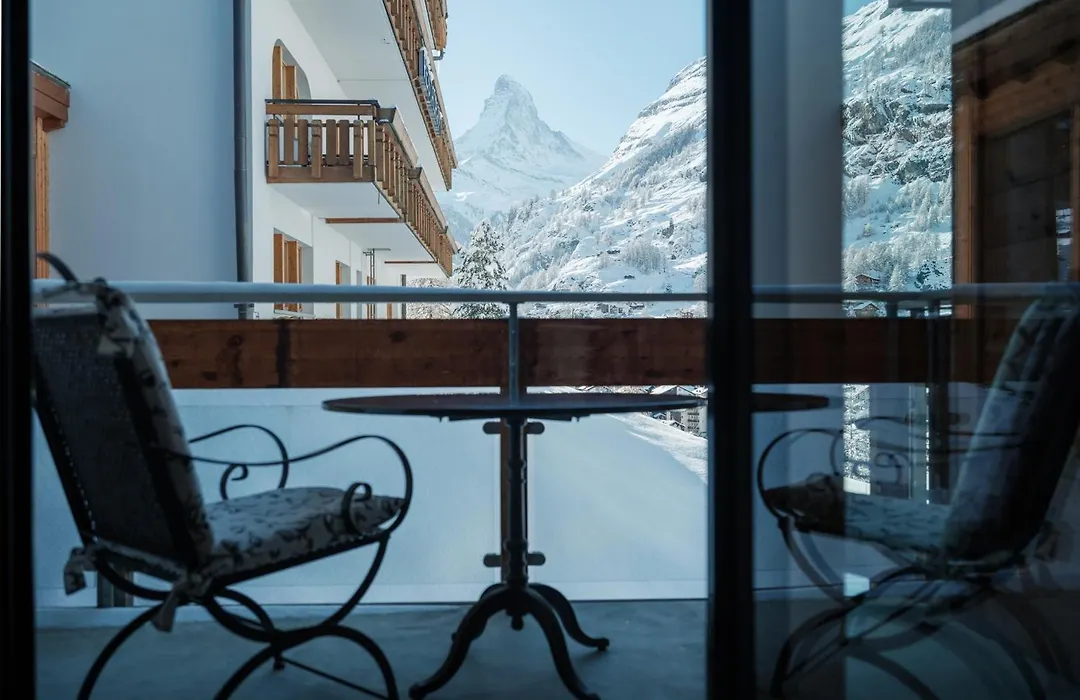Petit Chalet By Schoenegg-1