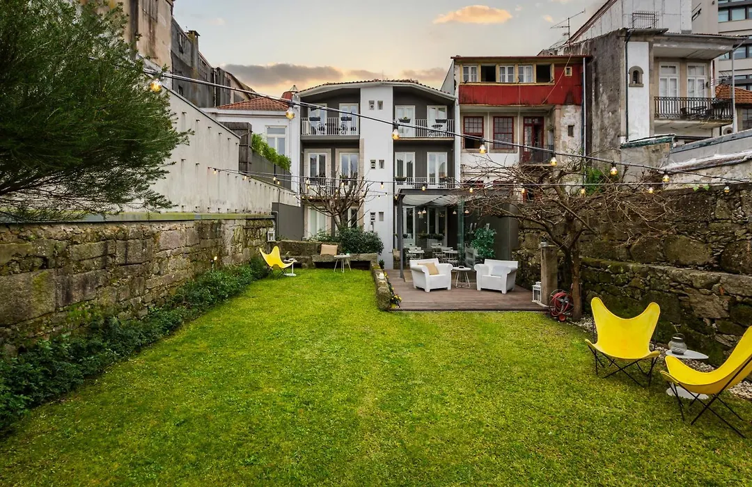 In Porto Gallery Guesthouse-1