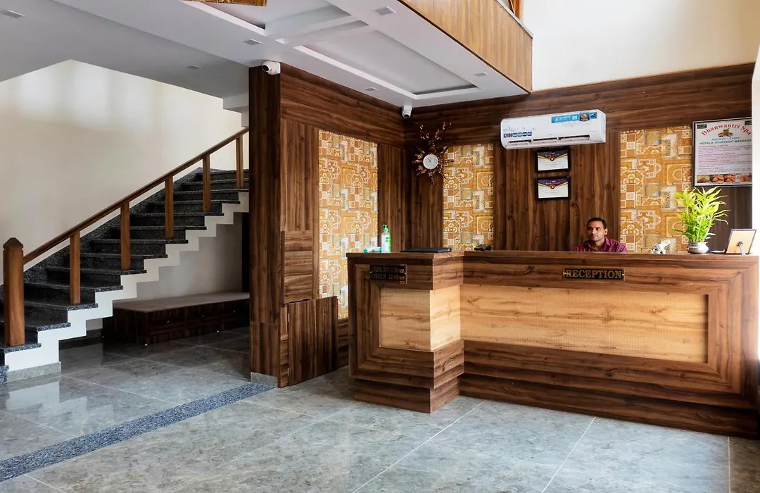 Treebo Premium Royal Amar With Mountain View And Swimming Pool-1