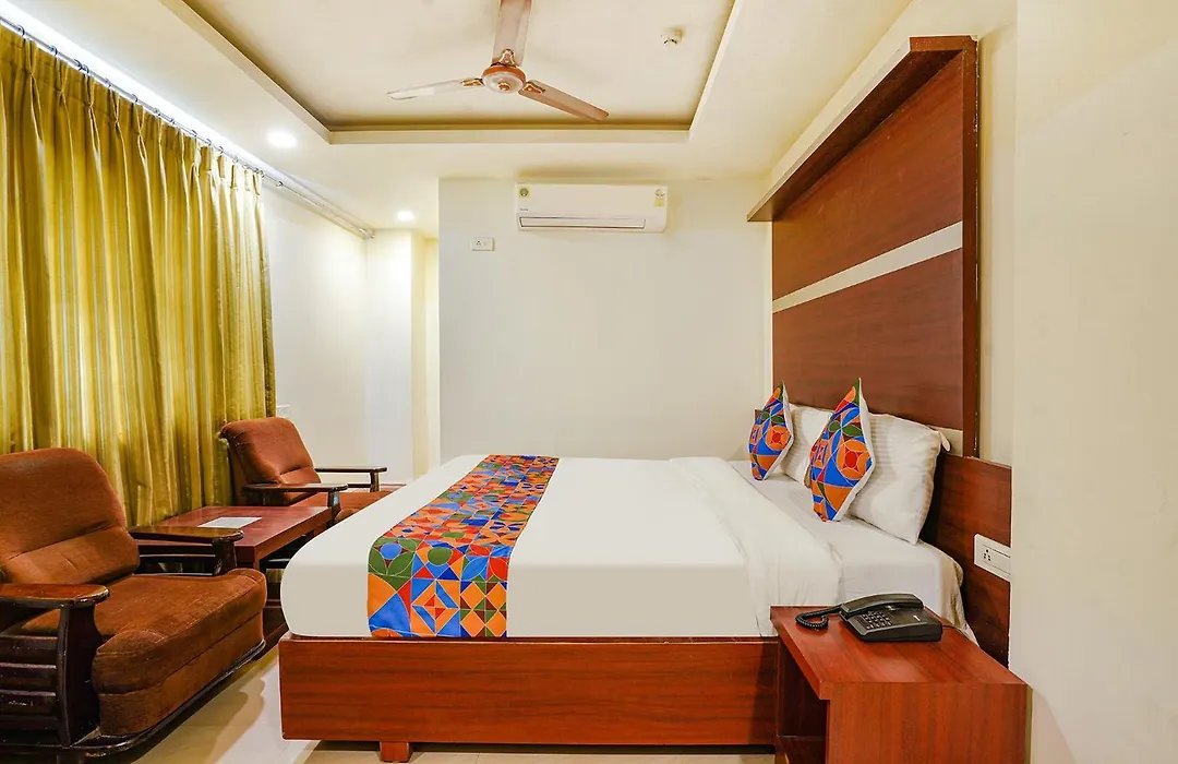 Fabhotel Golden Way-1