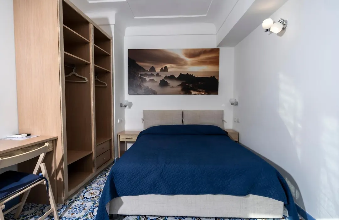 Guest House La Piazzetta-1