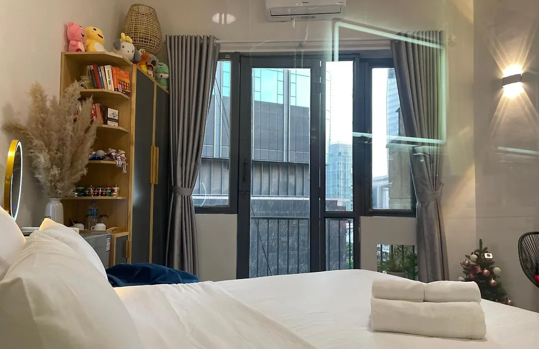 6Even Apartments - Pho Di Bo Nguyen Hue-1