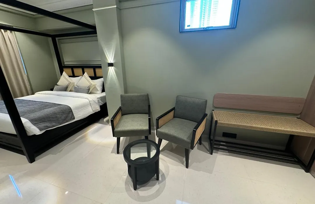 Hotel Mumbai House, Valnai Malad-1