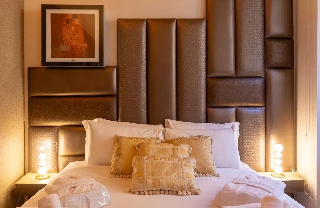 Fontana Di Trevi Roma Luxury Suites-1