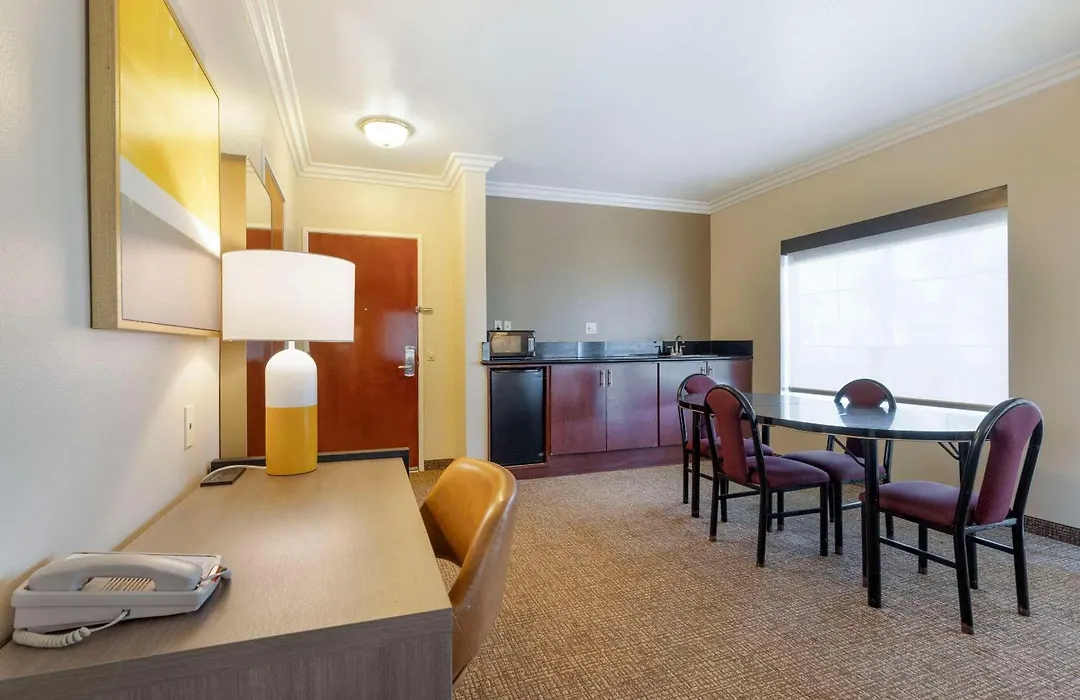 Comfort Suites Oceanside Camp Pendleton Area-1