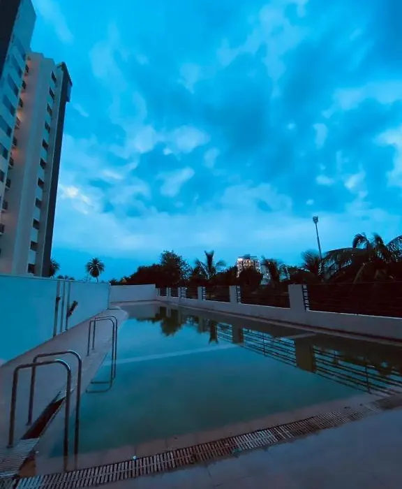 Infinity Penthouse With Pool, Sauna, Gym-1