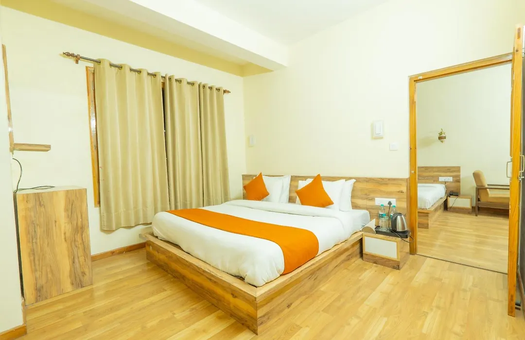 Hotel Rising Star Near To Mall Road #Budgetfriendly #Bigrooms #Garden #Bonfire #Parking #Forestview #Mountainview-1