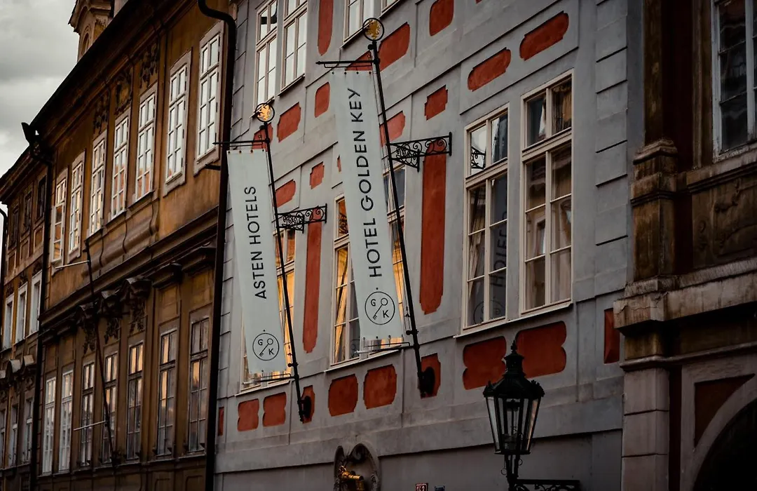 Hotel Golden Key Prague Castle-1