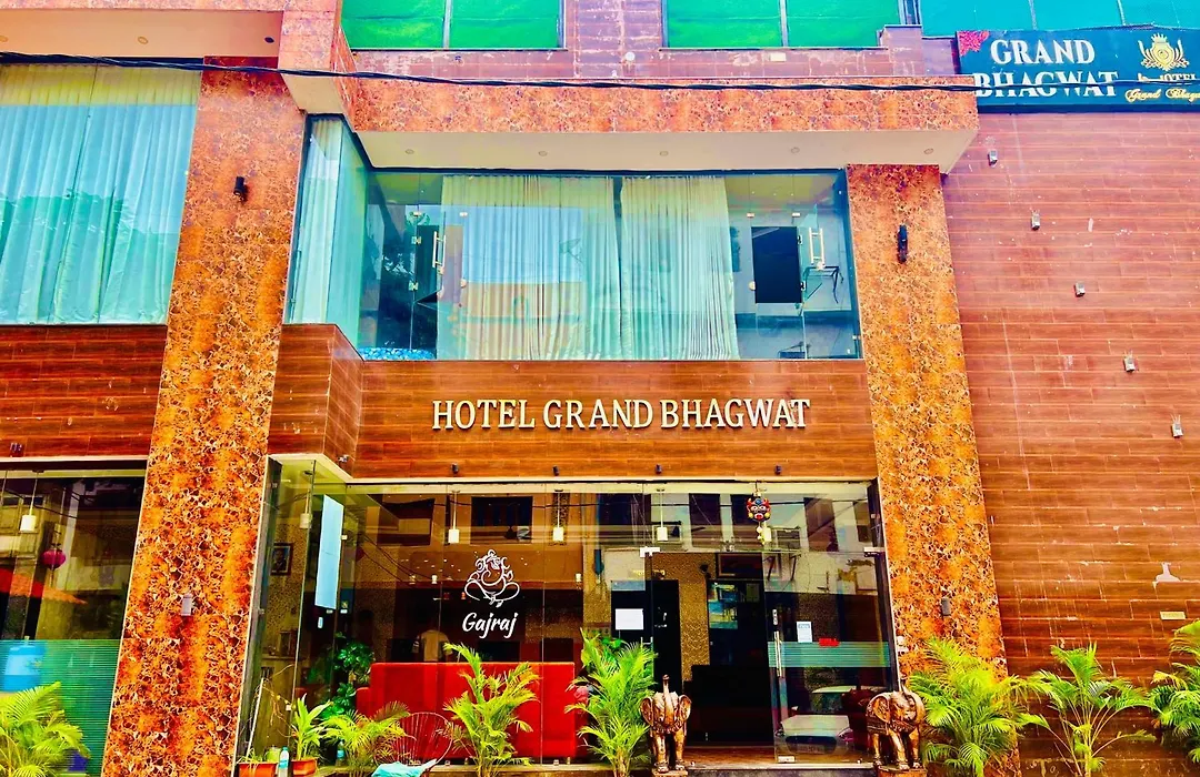 Hotel Grand Bhaagwat - Top Selling Property Of The Year - Beautifull Rooftop Terrace-1