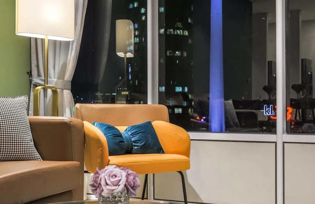 Calm Sojourn, Sky Suites Klcc-1