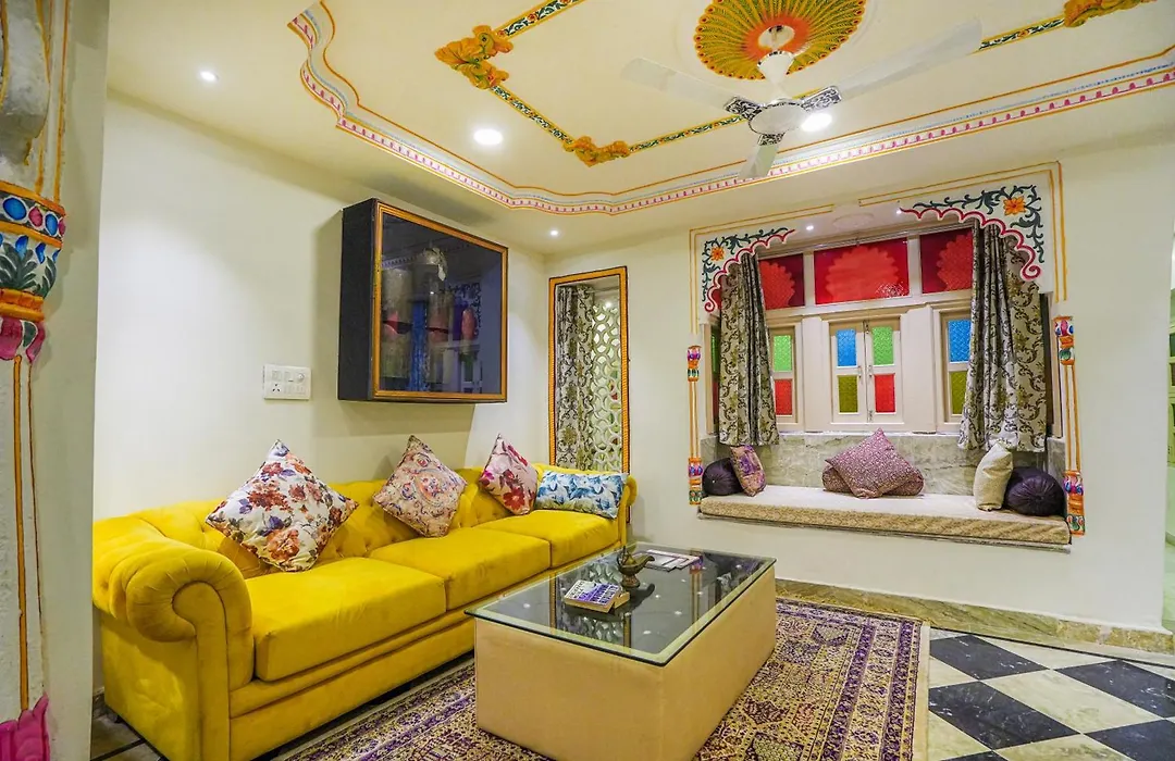 Royal Rafahiya - A Rooftop Lake View Hotel Near Lake Pichola-1