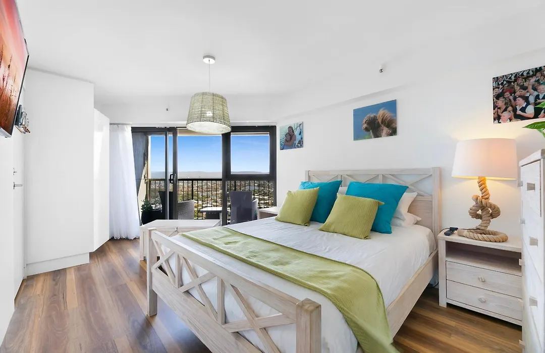 Burleigh Esplanade Apartments-1