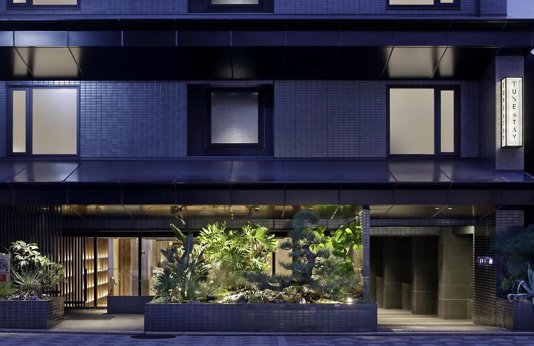 Hideout-1