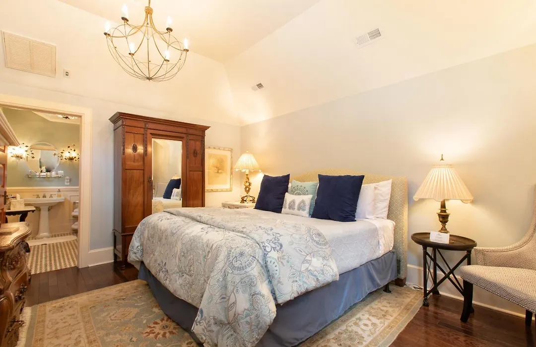 Black Walnut B&B Inn-1